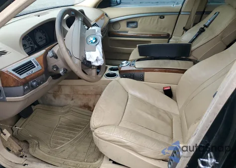 2003 BMW 745 Li z USA, uszkodzony, nr VIN WBAGN63473DR11860